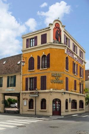 Hotel De L'Ours Coulommiers Kültér fotó